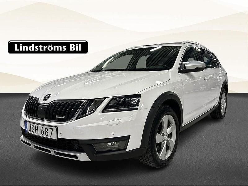 Begagnad Skoda Octavia Scout 151 HK (111 kW) 2018 Vit Kombi