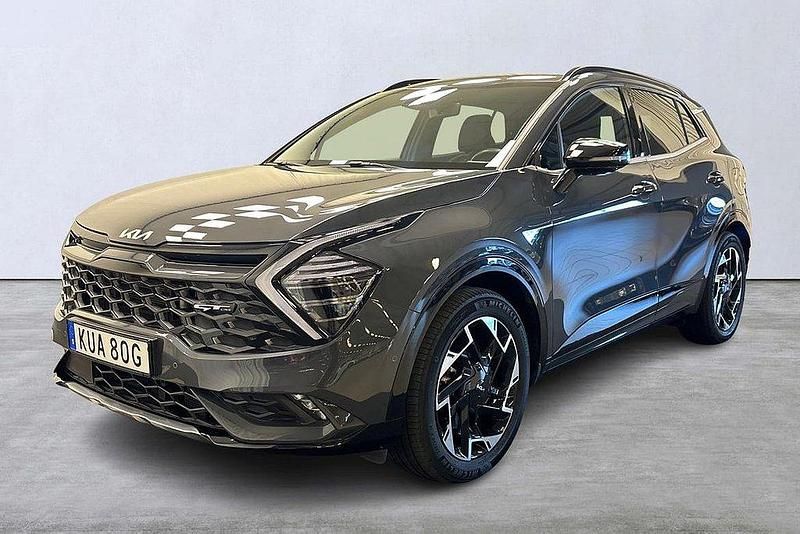 Grå Begagnad 2022 Kia Sportage 2 SUV | 389 900 kr (Lite dyr) - Bild 1/4