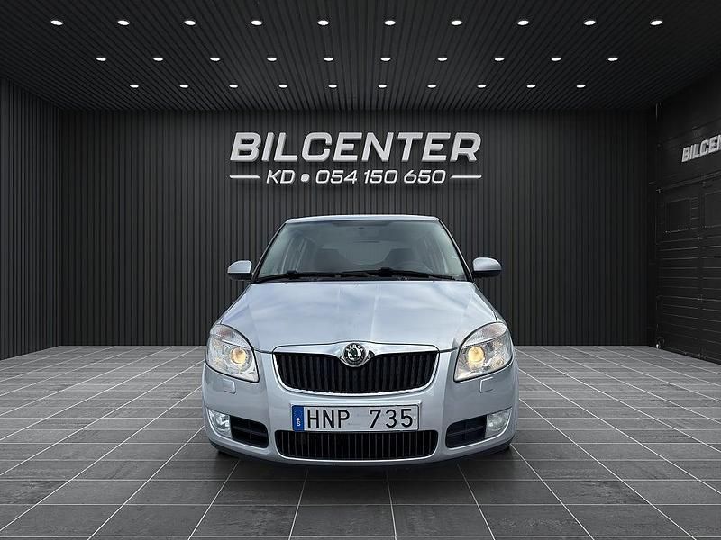 Begagnad Skoda Fabia Ambiente 69 HK (50 kW) 2008 Silver Halvkombi