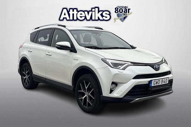 Vit Begagnad 2017 Toyota RAV4 Hybrid SUV | 229 900 kr (Marknadspris) - Bild 1/4