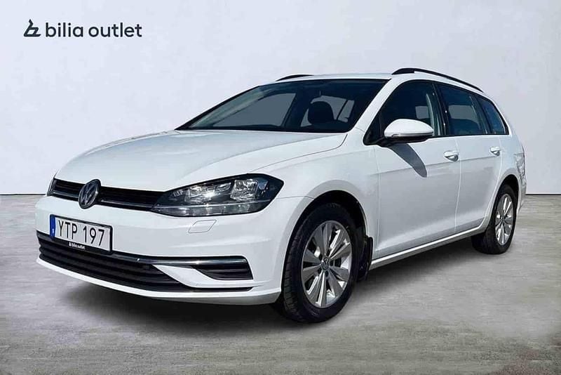 Vit Begagnad 2019 VW Golf VII Kombi | 139 900 kr (Marknadspris) - Bild 1/1