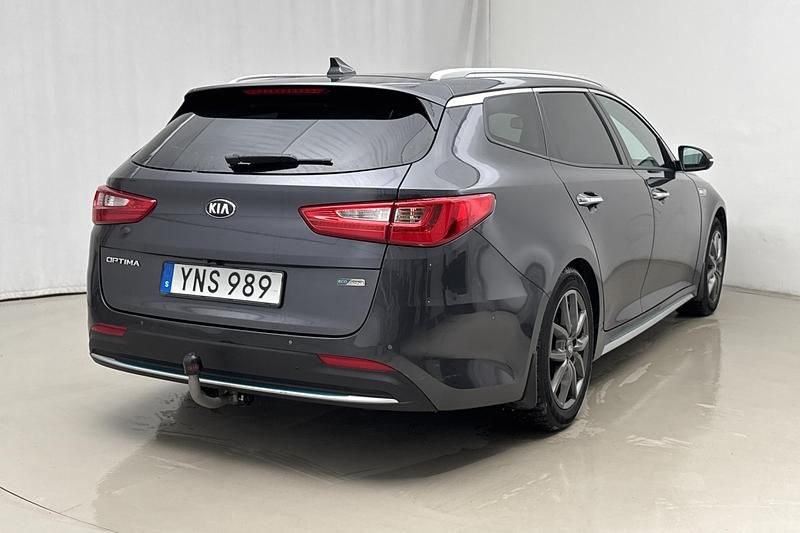 Begagnad Kia Optima Advance 205 HK (150 kW) 2018 Grå Kombi