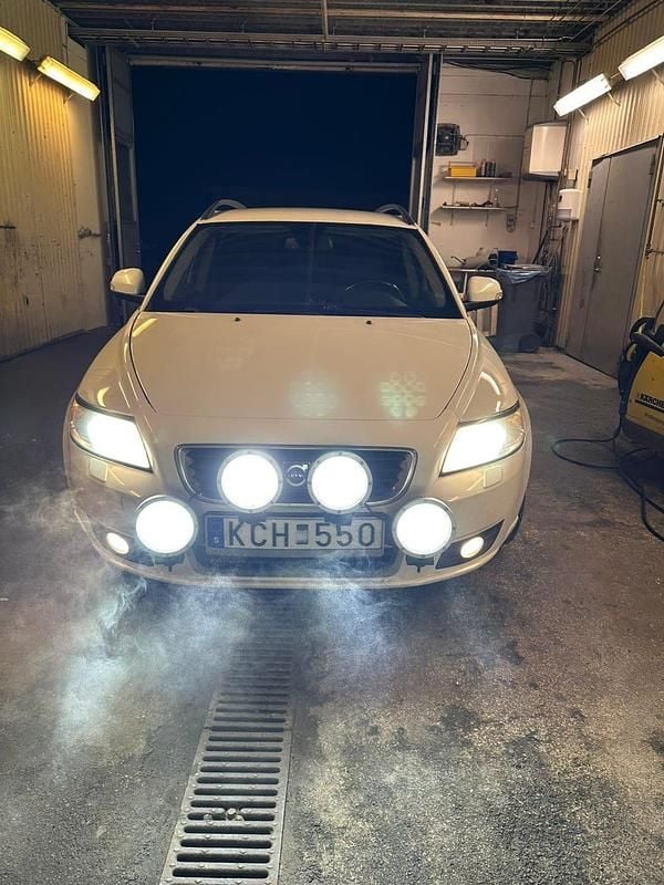 Begagnad Volvo V50 180 HK (132 kW) 2010 Kombi