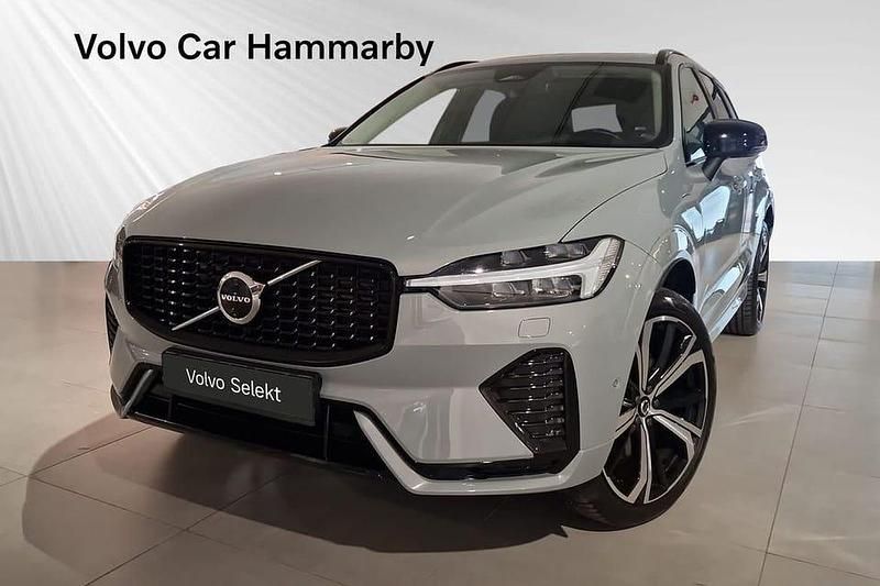 Grå Begagnad 2025 Volvo XC60 Ultra SUV | 589 000 kr (Dyr) - Bild 1/3