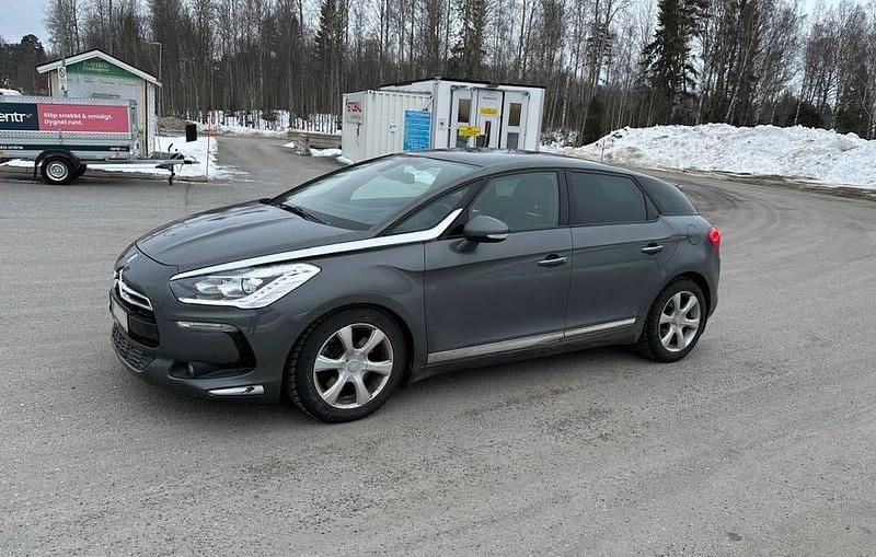 Begagnad Citroën DS5 2012 Halvkombi