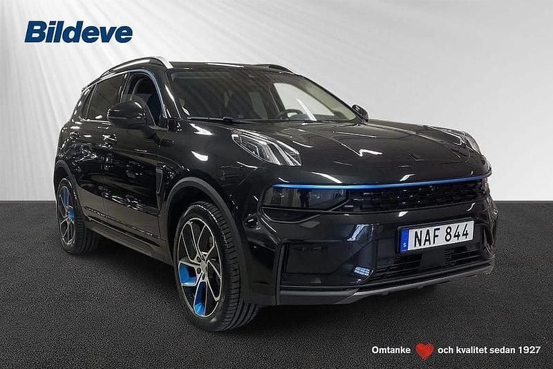 Svart Begagnad 2022 Lynk & Co 01 SUV | 244 900 kr (Marknadspris) - Bild 1/4