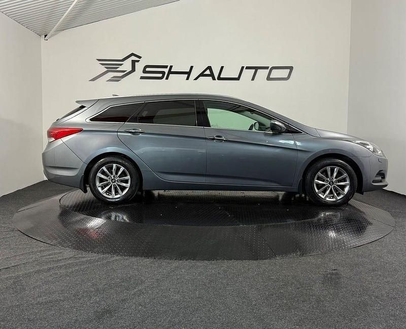 Begagnad Hyundai i40 142 HK (104 kW) 2016 Silver Kombi