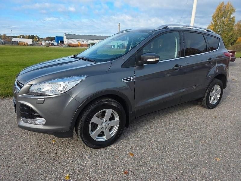 Grå Begagnad 2013 Ford Kuga Titanium SUV | 119 900 kr (Bra pris) - Bild 1/4