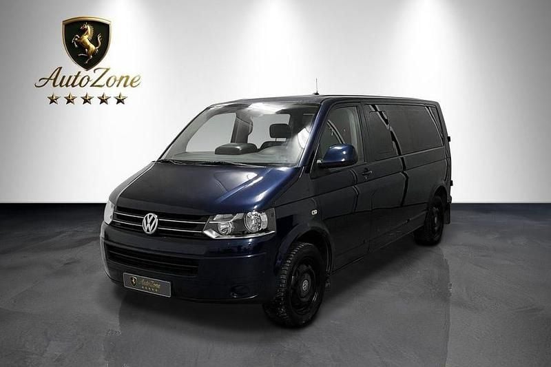 Blå Begagnad 2010 VW Caravelle Comfortline Minibuss | 149 900 kr (Superpris) - Bild 1/4