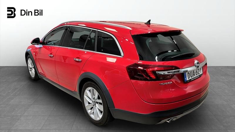 Begagnad Opel Insignia Country Tourer 163 HK (119 kW) 2014 Röd Kombi