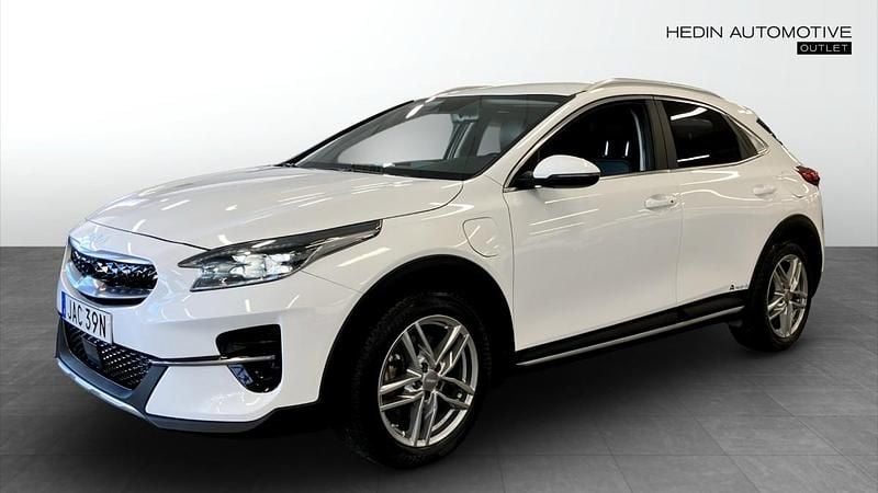 Vit (white) Begagnad 2022 Kia XCeed Advance SUV | 212 900 kr (Superpris) - Bild 1/4