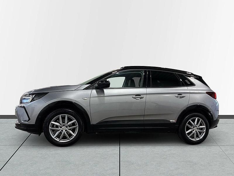 Begagnad Opel Grandland X GS Line 131 HK (96 kW) 2024 Grå SUV