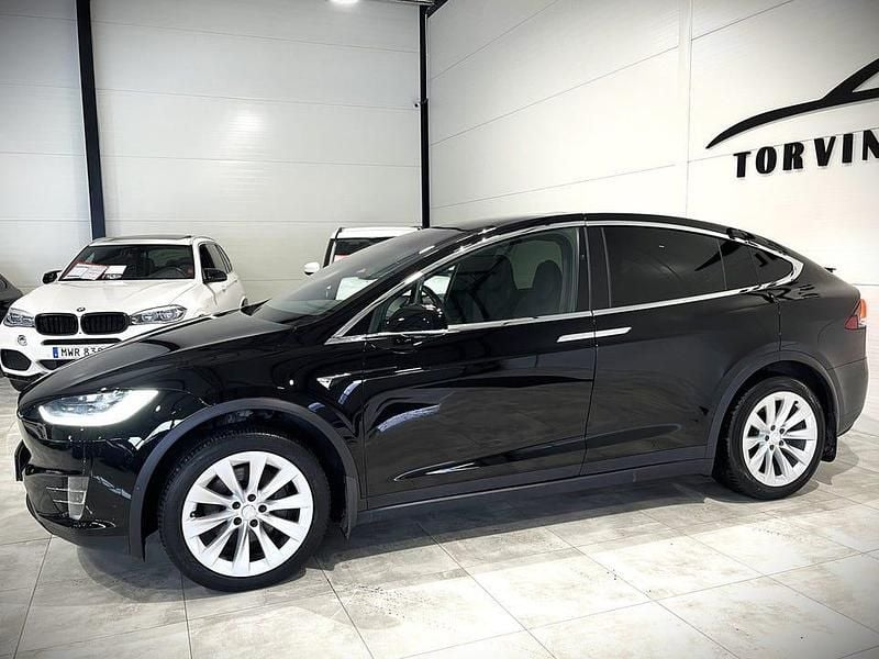 Begagnad Tesla Model X 397 kW (541 HK) 2019 Svart SUV