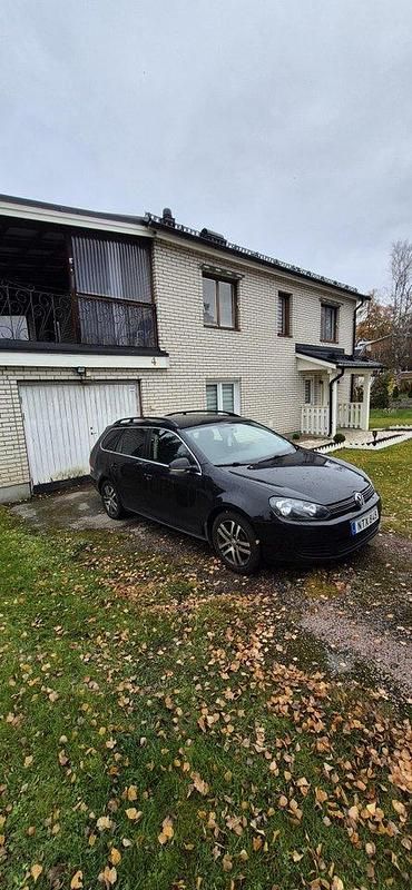 Begagnad VW Golf VII 105 HK (77 kW) 2012 Svart Kombi