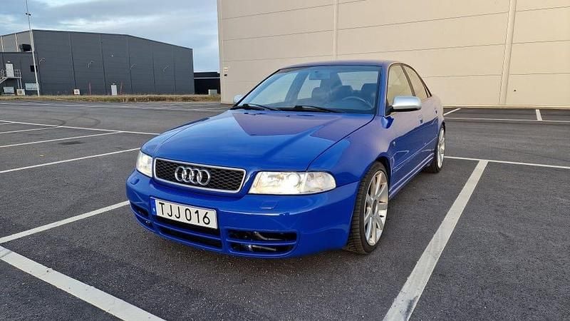 Begagnad 1998 Audi S4 Sedan | 160 000 kr - Bild 1/4