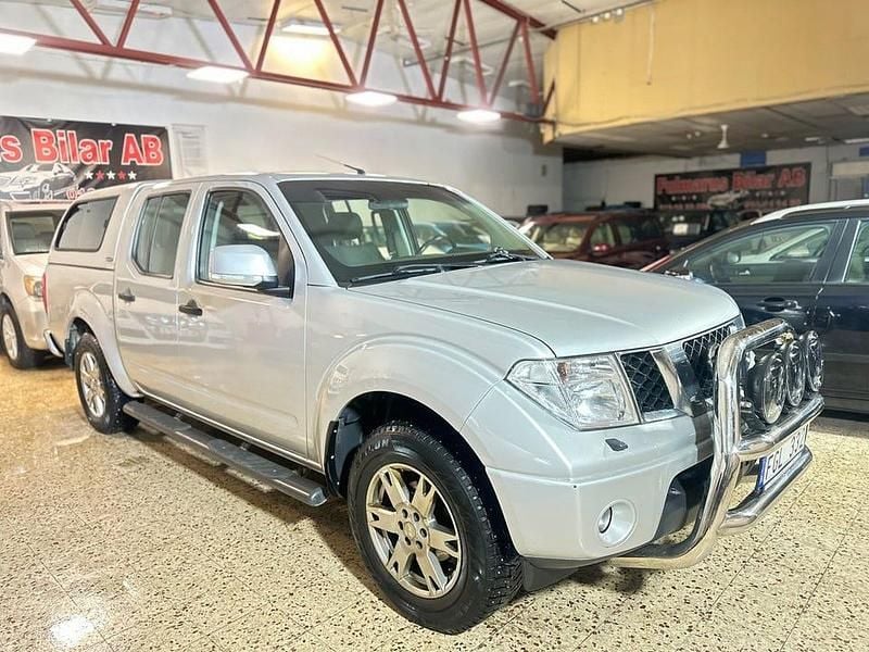 Begagnad Nissan Navara 171 HK (125 kW) 2010 Silver Pickup