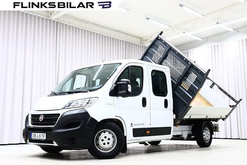 Vit Begagnad 2018 Fiat Ducato Van | 248 750 kr (Marknadspris) - Bild 1/4