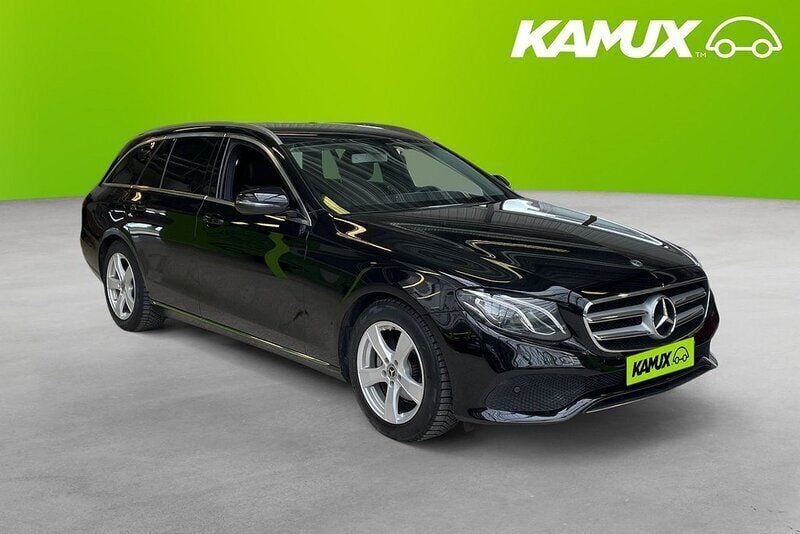 Svart Begagnad 2017 Mercedes E220 Kombi | 229 900 kr (Marknadspris) - Bild 1/4