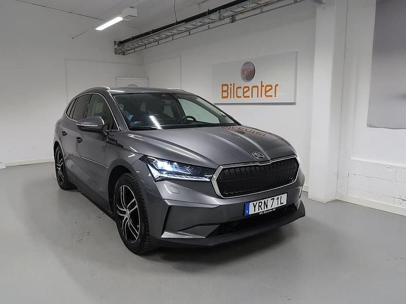 Begagnad Skoda Enyaq iV 150 kW (204 HK) 2022 Grå SUV