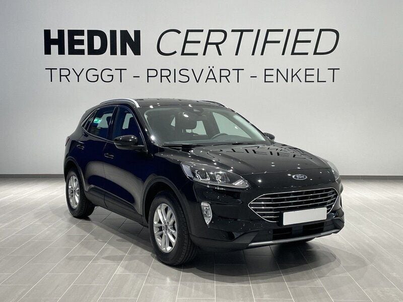 Svart (black) Begagnad 2021 Ford Kuga Titanium SUV | 234 900 kr (Bra pris) - Bild 1/4