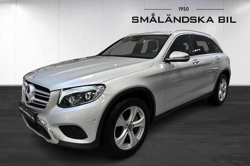 Silver Begagnad 2017 Mercedes GLC220 SUV | 269 000 kr (Marknadspris) - Bild 1/4