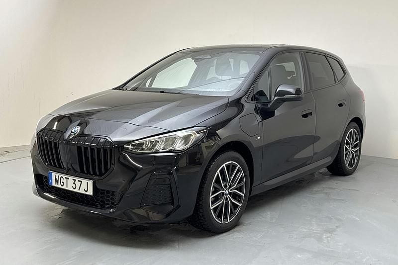 Begagnad BMW 230 Shadowline 326 HK (239 kW) 2024 Svart Kombi