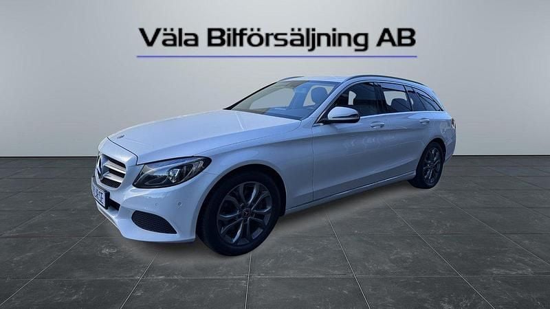Vit Begagnad 2017 Mercedes C220 Avantgarde Kombi | 229 900 kr (Marknadspris) - Bild 1/4