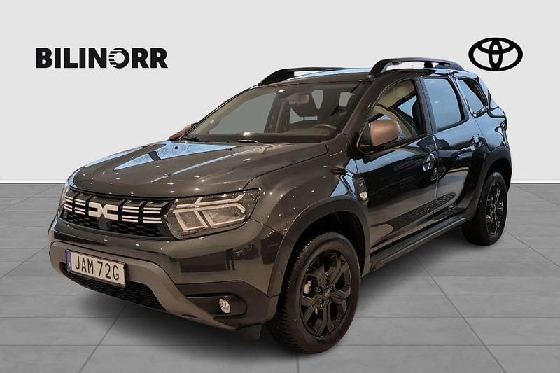 Grå Begagnad 2023 Dacia Duster Extreme SUV | 249 900 kr (Lite dyr) - Bild 1/4