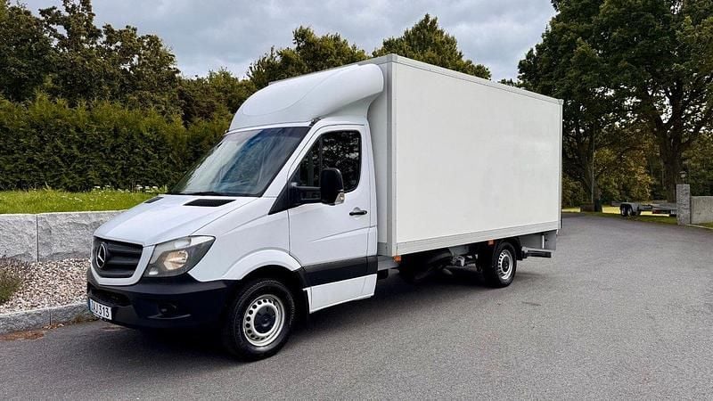 Vit Begagnad 2018 Mercedes Sprinter SE Van | 199 000 kr - Bild 1/4