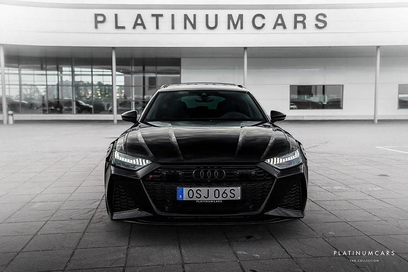 Begagnad Audi RS6 Performance 630 HK (463 kW) 2024 Svart Kombi