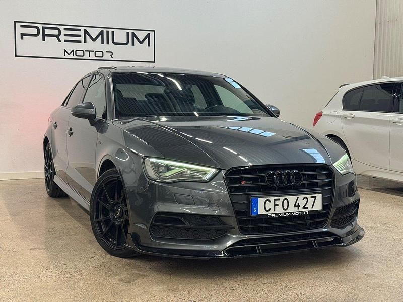 Grå Begagnad 2016 Audi A3 S-Line Sedan | 179 900 kr (Marknadspris) - Bild 1/4
