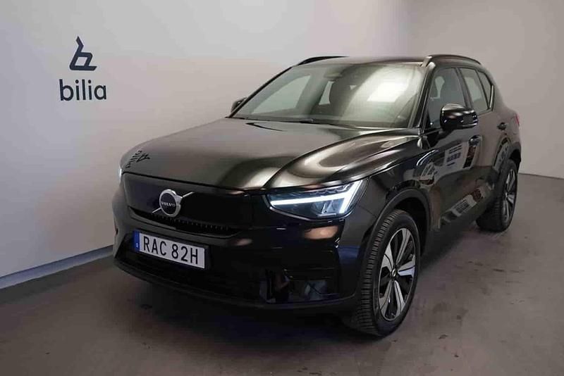 Svart Begagnad 2023 Volvo XC40 Single Motor SUV | 319 500 kr - Bild 1/1