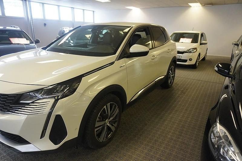 Begagnad Peugeot 3008 224 HK (164 kW) 2021 Vit SUV