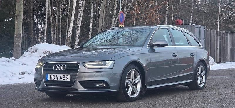 Grå Begagnad 2013 Audi A4 Proline | 89 700 kr (Marknadspris) - Bild 1/4