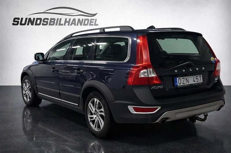 Begagnad Volvo XC70 Momentum 163 HK (119 kW) 2013 Blå Kombi