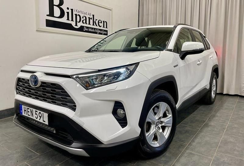 Vit Begagnad 2020 Toyota RAV4 Hybrid Active SUV | 219 900 kr (Bra pris) - Bild 1/3