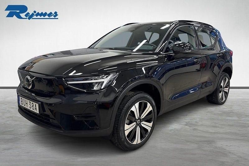 Svart Begagnad 2022 Volvo XC40 Core SUV | 319 900 kr - Bild 1/4