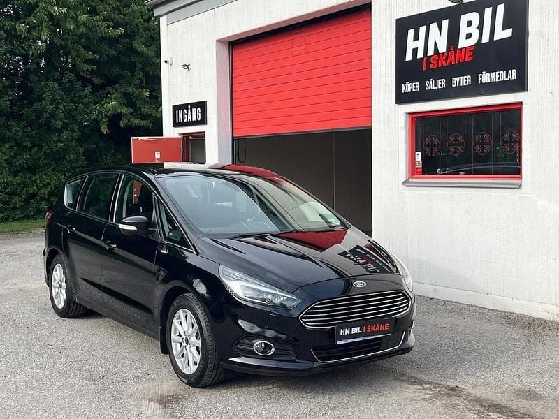 Svart Begagnad 2016 Ford S-MAX Business Edition Minibuss | 184 900 kr (Bra pris) - Bild 1/4