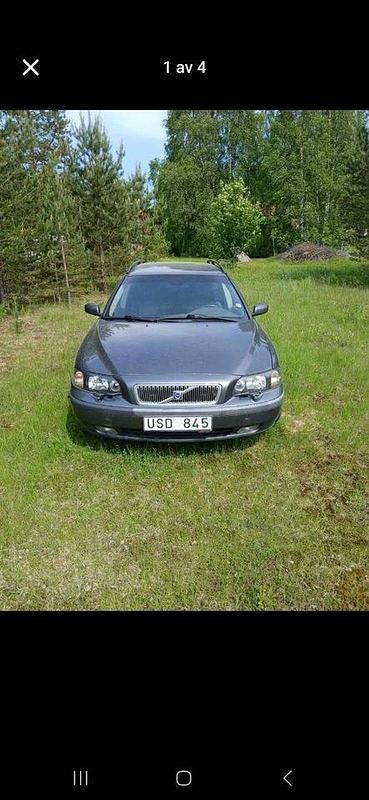 Grå Begagnad 2004 Volvo V70 Business Edition Kombi | 38 500 kr (Dyr) - Bild 1/1