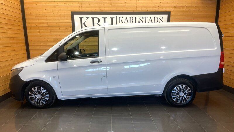 Vit Begagnad 2016 Mercedes Vito Minibuss | 94 900 kr (Lite dyr) - Bild 1/4