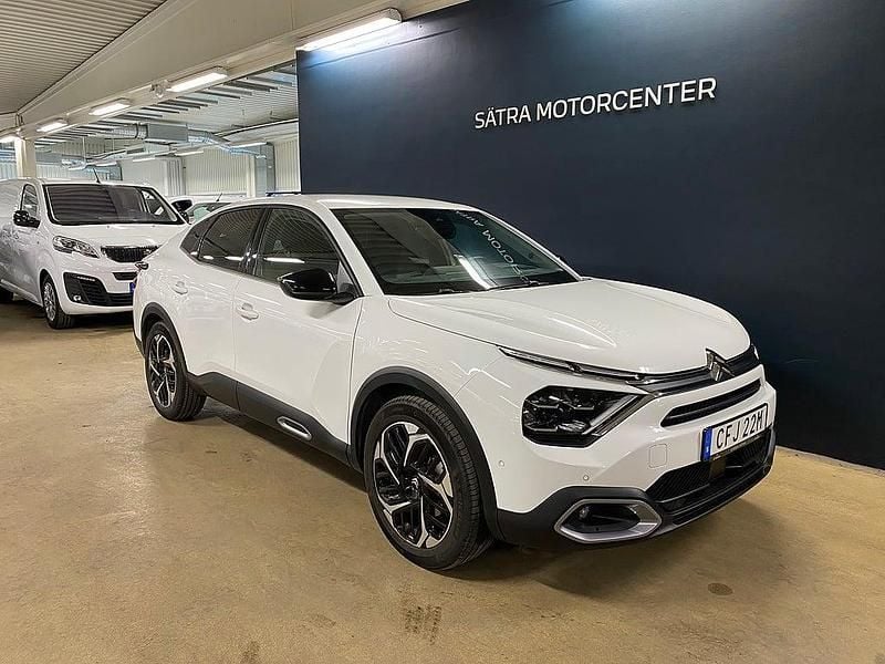 Vit Begagnad 2023 Citroën C4 X PureTech SUV | 234 900 kr (Bra pris) - Bild 1/4