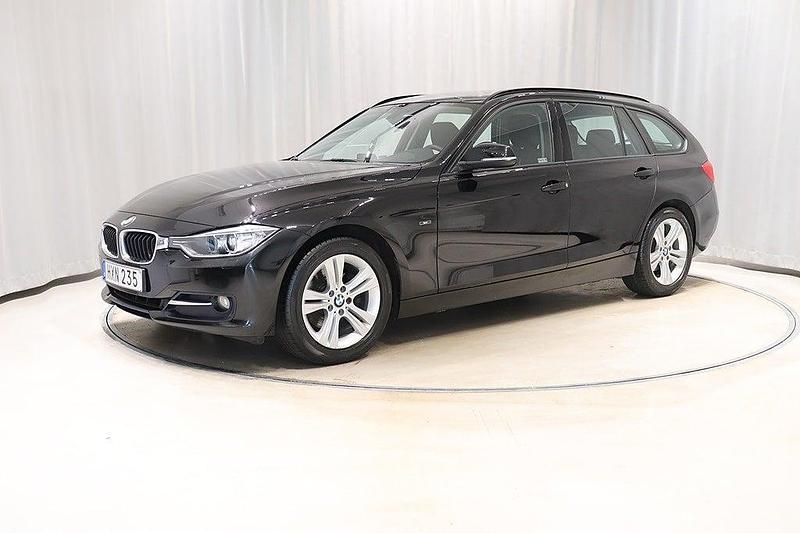 Begagnad BMW 320 Sport Line 184 HK (135 kW) 2014 Kombi