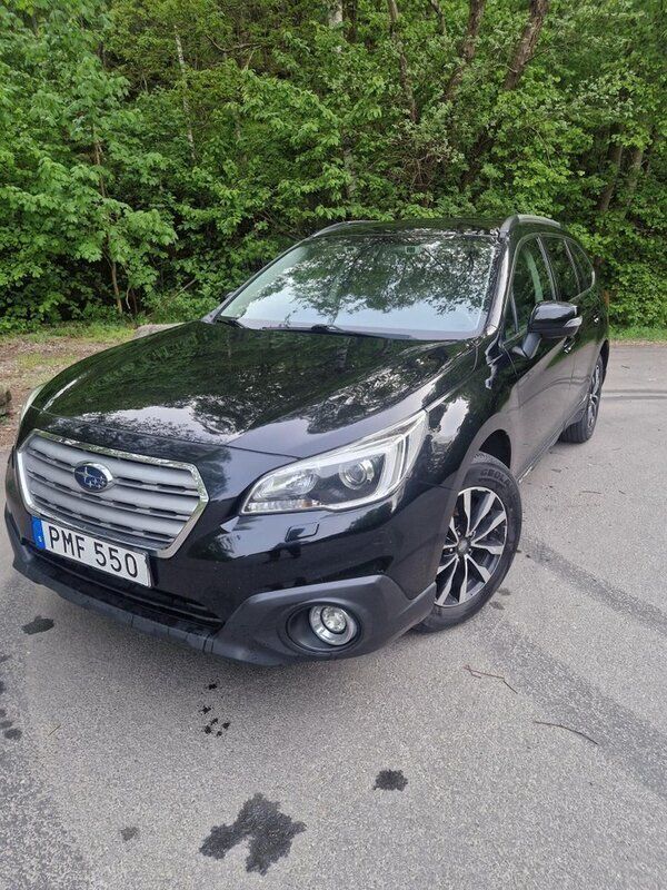 Svart Begagnad 2015 Subaru Outback SUV | 119 000 kr (Marknadspris) - Bild 1/4
