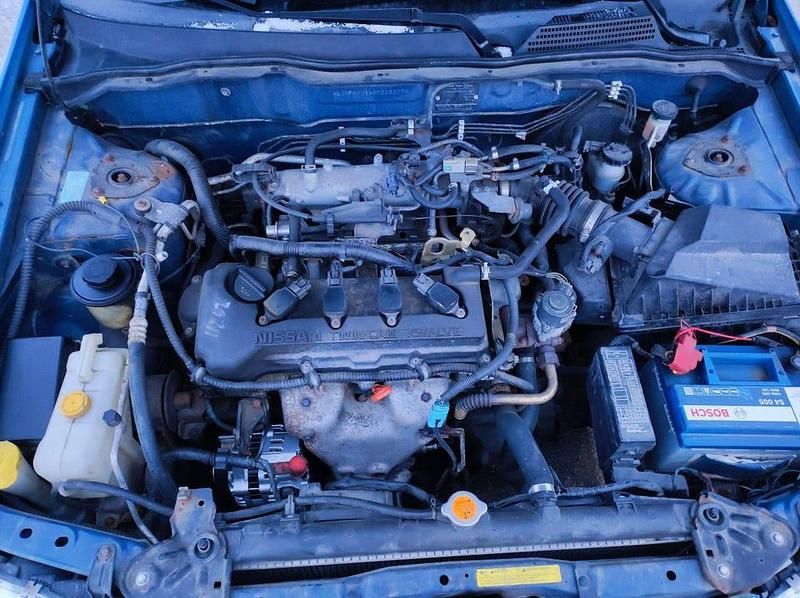 Begagnad Nissan Almera 114 HK (83 kW) 2002