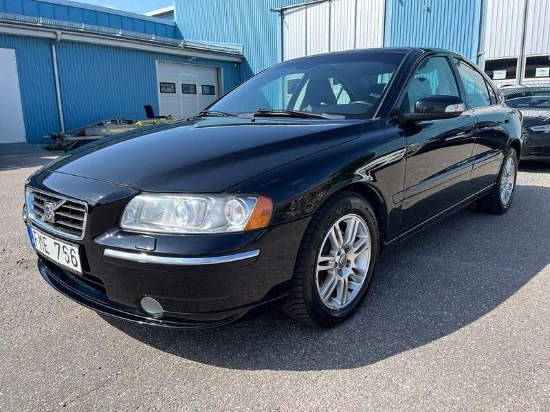 Svart (svart metallic) Begagnad 2009 Volvo S60 Summum Sedan | 89 800 kr (Dyr) - Bild 1/4