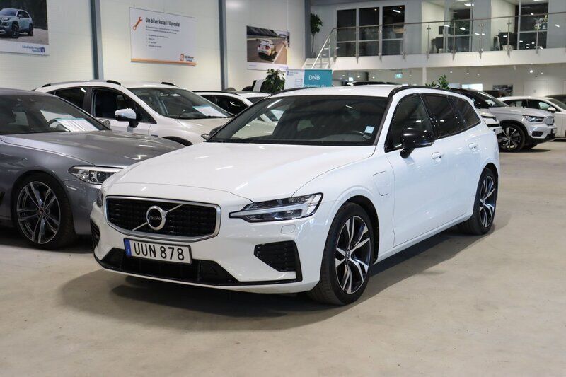 Vit Begagnad 2020 Volvo V60 R-Design Kombi | 264 900 kr (Superpris) - Bild 1/4