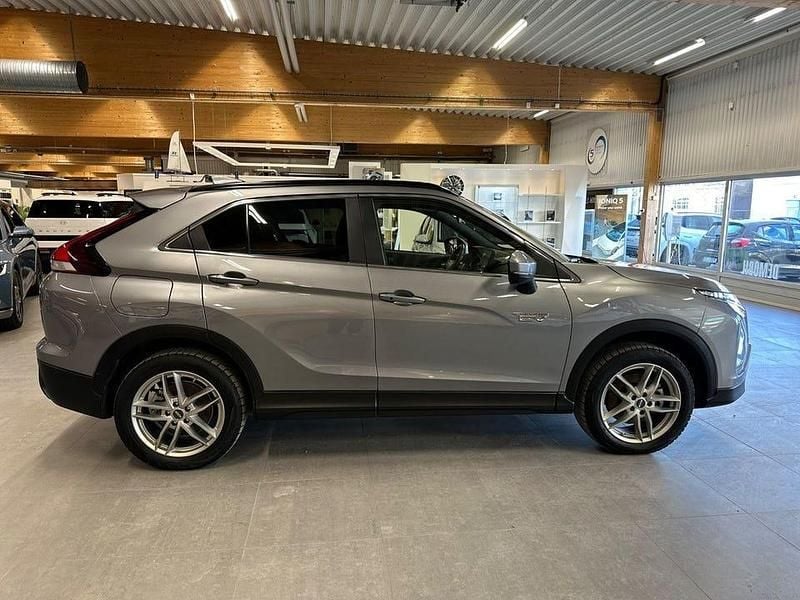 Begagnad Mitsubishi Eclipse Cross Edition 188 HK (138 kW) 2022 Grå SUV