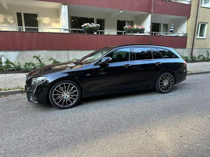 Begagnad 2020 Mercedes E53 AMG AMG Kombi | 479 900 kr (Bra pris) - Bild 1/4