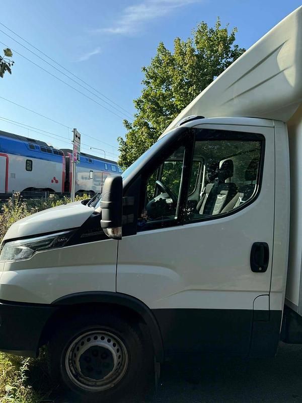 Begagnad Iveco Daily 156 HK (114 kW) 2021