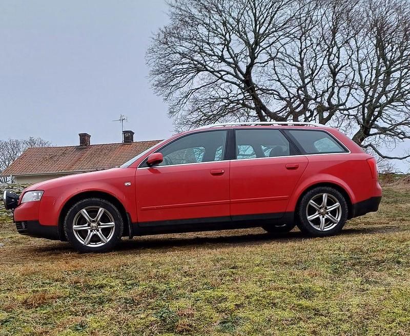 Begagnad 2004 Audi A4 | 17 500 kr (Marknadspris) - Bild 1/4